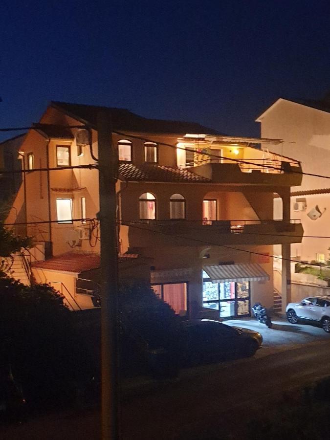 Apartments Damir 2838 洛帕 外观 照片